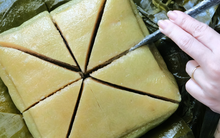 Không phải dùng lạt, làm thế này cắt bánh chưng không lo dính: Đơn giản chỉ 3 bước, ai cũng làm được