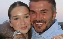 Tiểu thư Harper Beckham học hệ giáo dục tinh hoa 1 tỷ/năm, được lót sẵn đường trở thành người thừa kế đế chế 13.000 tỷ