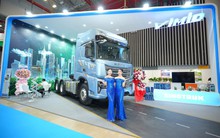 Công ty bán xe tải Trung Quốc lãi đột biến hơn 400 tỷ bỏ xa 2 ông trùm bán xe Mercedes, cổ phiếu vừa trần 4 phiên