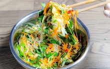 Ngày càng nhiều người trẻ mắc ung thư dạ dày, bác sĩ nói thẳng: 6 món ngày Tết thừa nhiều mấy cũng đừng để qua đêm!