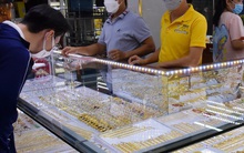 Giá vàng hôm nay 21-2: Vàng thế giới tăng mạnh