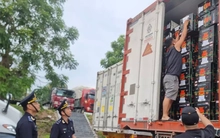 Xuất nhập khẩu sôi động ngay sau Tết