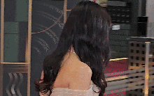 Nữ diễn viên ly hôn chồng tỷ phú, bất ngờ với gia thế hôn phu mới