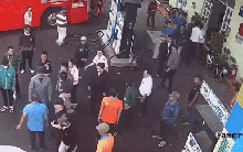 Trần Văn Quốc bị bắt khẩn cấp sau khi điên cuồng lái xe tông nhiều người ở cây xăng