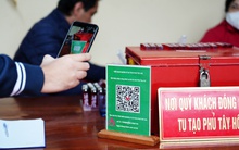 Cúng tiến nơi đền chùa: Khi nếp cũ "mờ dần" trước xu hướng văn minh tài chính