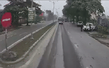 Cục CSGT lên tiếng vụ một cảnh sát bị tông tử vong: "Tài xế xe tải đi kiểu thói quen điền vào chỗ trống"