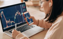 Đầu tư chứng khoán lãi gần 5 tỷ, muốn rút tiền về tài khoản thì phải đóng thuế TNCN: Người phụ nữ quyết không nộp và đến công an trình báo