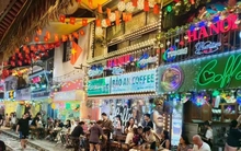 Khách Tây chia sẻ thử thách một ngày sống ở Hà Nội với 690.000 đồng