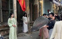 Ngôi nhà khổ nhất phố cổ Hà Nội ngày giáp Tết