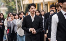 Hàng trăm khán giả Hà Nội vây kín dàn Tân binh toàn năng trước thềm concert 50.000 người