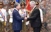 "Món quà vượt đại dương" cùng Tổng Bí thư Tô Lâm và niềm hạnh phúc vỡ òa ở Cuba