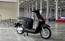 Yadea Osta chốt giá cao nhất 31,99 triệu đồng: Nhiều công nghệ giống ô tô, 'phượt' Hà Nội - Hạ Long không cần sạc