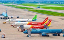 Hãng bay thiệt hại hàng ngàn tỉ đồng, có thể xem xét điều chỉnh trần giá vé máy bay