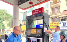 Chủ tịch Hà Nội đề nghị người dân tránh lo lắng, tích trữ xăng dầu không cần thiết