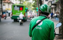 Giá xăng dầu biến động, Grab hỗ trợ tài xế ra sao?