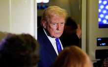 Trung tá Mỹ: Ông Trump đang hoảng vì Iran