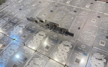 Giá bạc sáng nay giảm 3 triệu đồng/kg