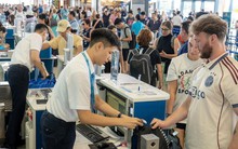 Giá vé máy bay trước áp lực nhiên liệu: Không dồn hết gánh nặng lên hành khách