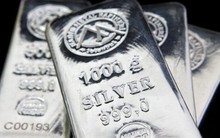 Quỹ bạc lớn nhất thế giới liên tiếp "xả hàng", gần 400 tấn rời kho trong thời gian ngắn