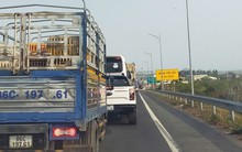 Xe xếp hàng dài vì lỗi kỹ thuật trạm thu phí trên cao tốc Phan Thiết – Dầu Giây