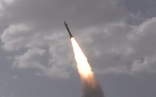 Israel đổi chiến thuật, Iran tấn công loạt căn cứ Mỹ