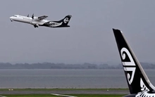 Nhiên liệu bay "đốt" lợi nhuận: Các hãng hàng không đồng loạt kích hoạt chế độ tăng giá