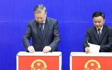 Hình ảnh Tổng Bí thư Tô Lâm cùng lãnh đạo Đảng, Nhà nước thực hiện quyền cử tri