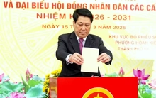 Chủ tịch nước Lương Cường bỏ phiếu tại điểm bầu cử Tổng cục Chính trị