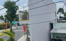 Ngôi nhà “mỏng nhất Cần Thơ” chỉ rộng vài chục cm gây bão mạng, chủ nhà 71 tuổi lên tiếng: “Gia đình tôi rất phiền…”