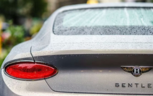 Lợi nhuận bốc hơi 42%, chỉ bán được hơn 10.000 xe, Bentley phải sa thải 6% lao động và tái cấu trúc lộ trình điện hóa