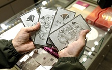 Giá bạc hôm nay 19-3: Thủng mốc 3 triệu đồng/lượng