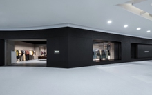 Một không gian hơn 2.000 m2 vừa ra mắt tại TP.HCM đang gây chú ý: Có gì đặc biệt mà ai đi qua cũng phải ngoái nhìn?