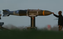 Vừa từ chối cho máy bay Mỹ đi qua không phận để tấn công Iran, một nước châu Âu tiếp tục cấm xuất khẩu vũ khí sang Washington