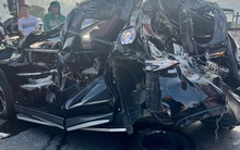 Hiện trường kinh hoàng vụ tai nạn liên hoàn 6 xe trên cao tốc, có xe bị vò nát