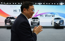 Giá xăng tăng chóng mặt, 1 quốc gia lại "cười lớn" vì kịch bản này đã chờ từ lâu: Đến lúc bung hàng rồi?