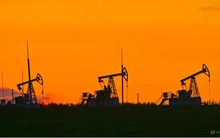 Iran giúp tàu Thái Lan qua eo biển Hormuz, Philippines thuyết phục Mỹ cho mua dầu trừng phạt