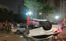 Hà Nội: Ô tô Lexus gây tai nạn liên hoàn trên phố Trung Kính rồi lật ngửa
