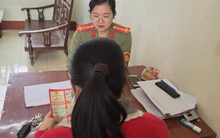 Công an làm việc với người phụ nữ 35 tuổi có thông báo liên quan đến vụ án rửa tiền 21,6 tỷ đồng