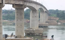 Chi 74 tỷ đồng sửa cầu Sông Lô
