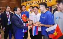 Nga muốn hỗ trợ Việt Nam đào tạo nhân tài trong lĩnh vực có thể tạo ra 1.300 tỷ USD: Mỹ, Trung Quốc đang chạy đua