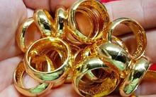 Bán vàng để gửi tiết kiệm vì lãi suất tăng mạnh