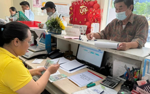 Lương hưu: Đừng chỉ “tăng cho đủ”, mà phải “tăng để sống được”