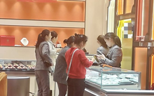 Phát hiện 1 cửa hàng vàng từ chối đổi lại 32,44 gram vàng 24K cho khách sau 9 năm giao dịch