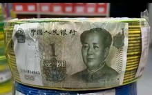 Trung Quốc: Mở cuộn dây cáp điện thấy tiền thật: 'Chiêu độc' khiến giới làm hàng giả phải tránh xa
