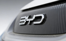 Ông lớn xe điện Trung Quốc hụt hơi: Lần đầu lợi nhuận sụt giảm, cắt hơn 100.000 nhân sự