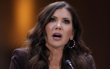 Mỹ có biến động nhân sự lớn đầu tiên dưới thời ông Donald Trump