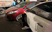 Ô tô tông liên hoàn hàng loạt xe trên phố Hà Nội, nhiều người bị thương