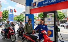 1 lít xăng tốn 1/3 thu nhập một ngày ở Lào, 1/5 ở Campuchia, Việt Nam thì sao?