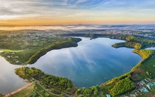 Đón gần 850.000 lượt khách chỉ trong vài tháng, 1 tỉnh tại Việt Nam hưởng trọn 2 cực phẩm khiến khách Việt không thể nào ngồi yên