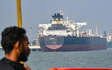 Được Mỹ 'bật đèn xanh', tàu chở 600.000 thùng dầu Iran ung dung vượt eo biển Hormuz đến thẳng một quốc gia, không phải Nga hay Trung Quốc